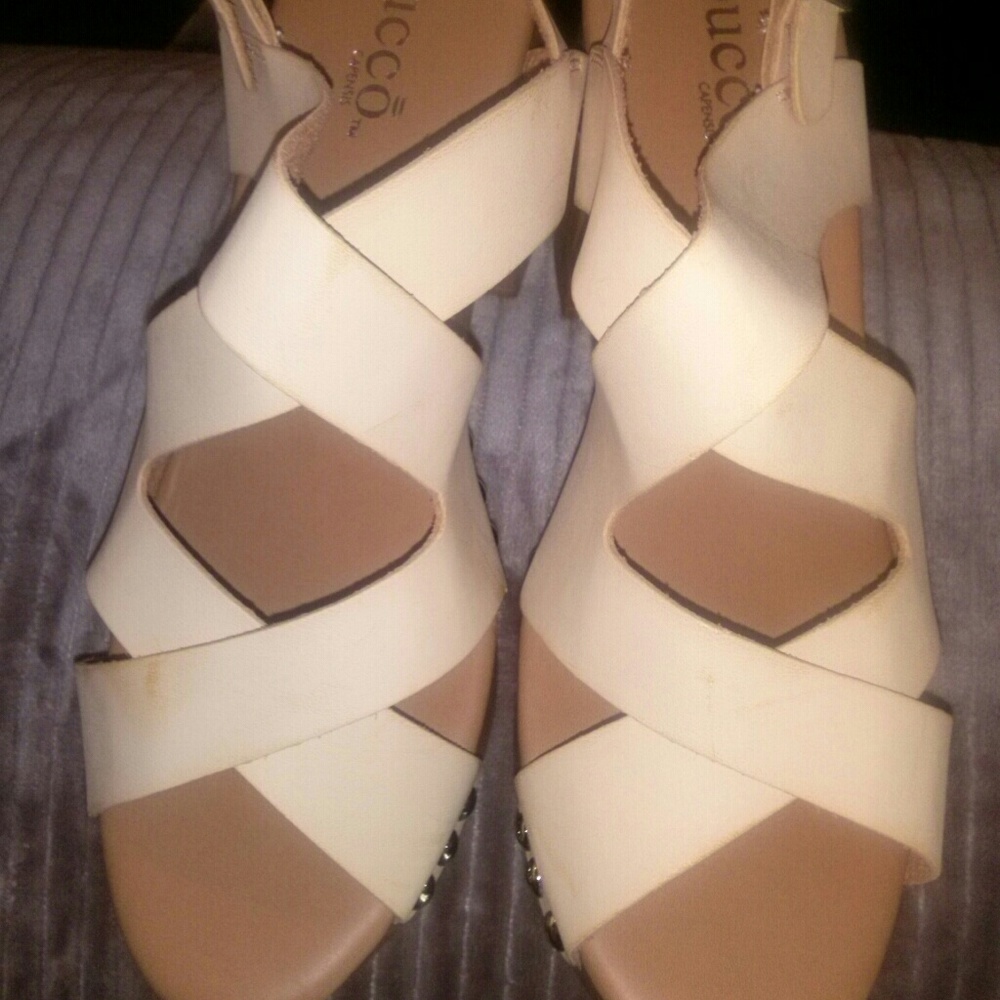 Bucco sandals 9